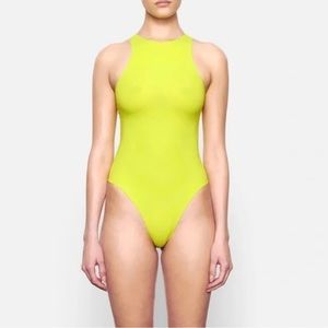 Skims Fits Everybody Sleeveless Mock Neck Bodysuit | Neon Lime